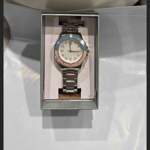 New Time and Tru women’s watch White Round Pink and Blue Bezel Casual